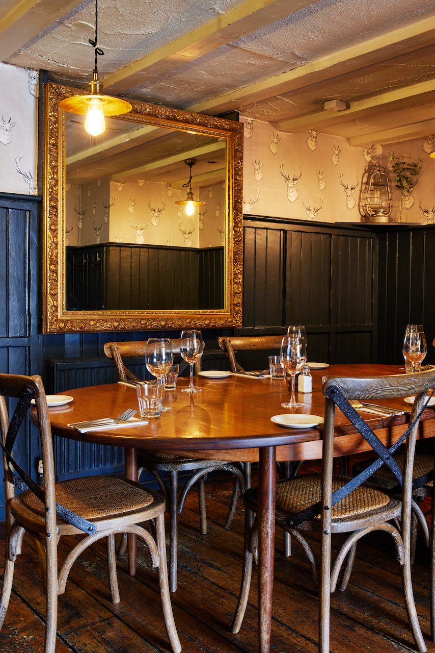 Private dining table